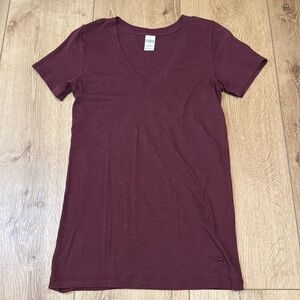 PINK v-neck t-shirt Victoria’s Secret. Size small